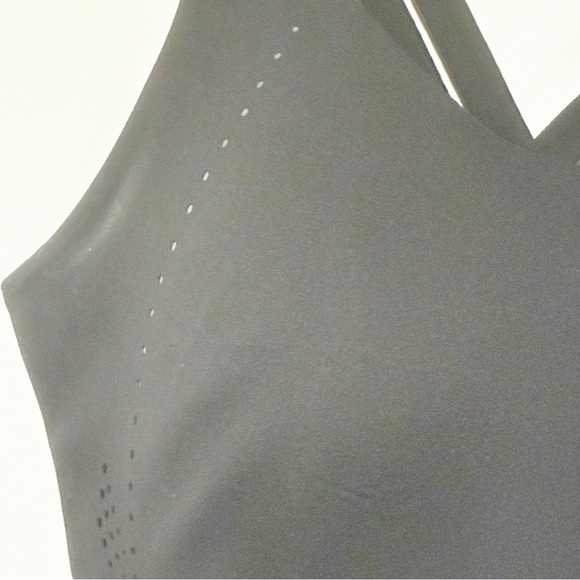 Lululemon Size 36DD AirSupport Bra High Support Black Asphalt Grey - Picture 3 of 5
